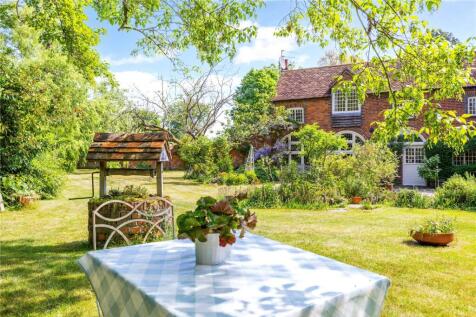 Alfresco Dining