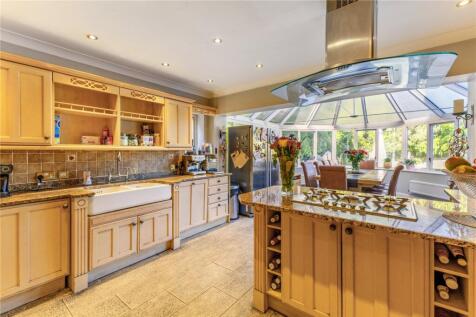 Kitchen/ Breakfast