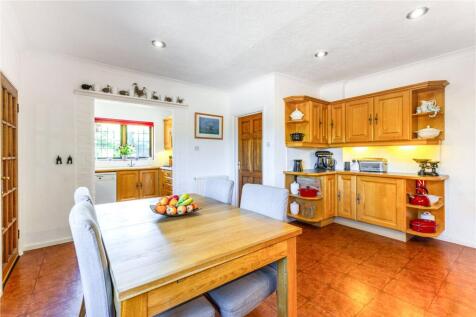 Kitchen/ Breakfast