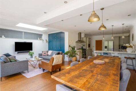 Family/Dining Room
