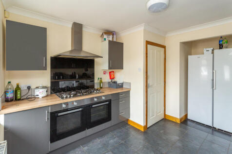 kitchen b