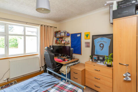 bedroom 2a