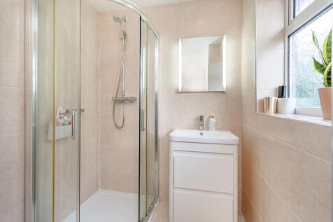 shower room b