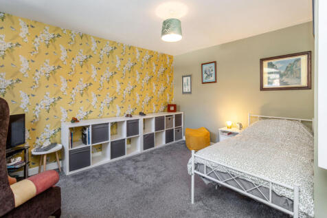 bedroom b