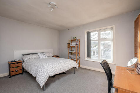 102clifton7
