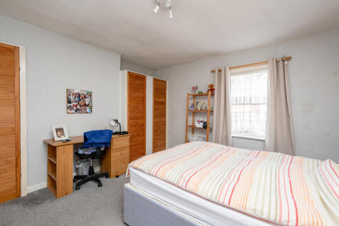 102clifton8