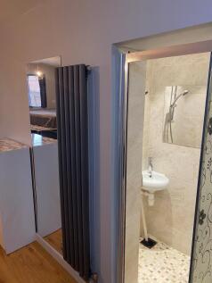 annexshowerca