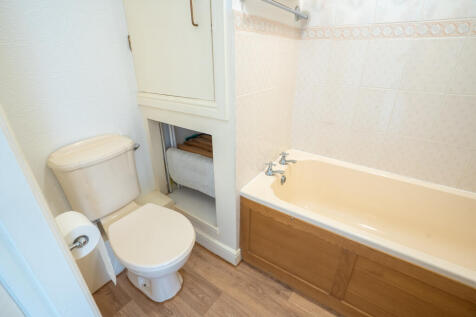 Bathroom1