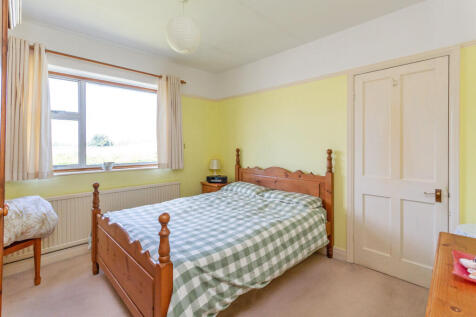 bedroom 2b