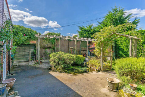 garden b