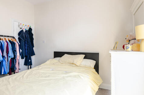 bedroom1b