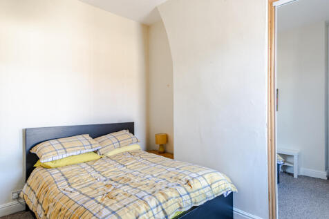 bedroom2a