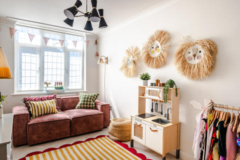 familyroom1