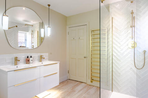 bathroom2
