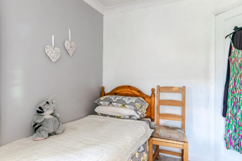 bedroom3b