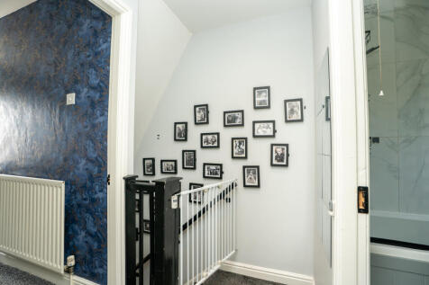 69bramhamroad19