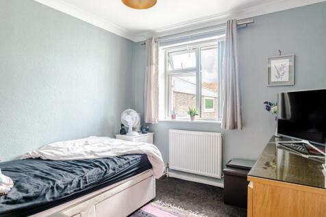 bedroom2