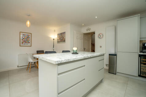 11woodlandmews11