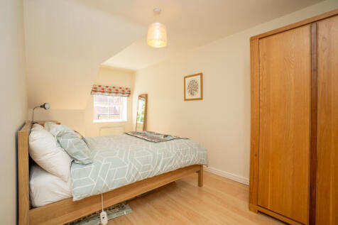 11woodlandmews30