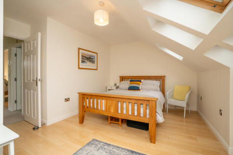 11woodlandmews36