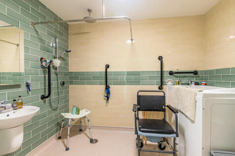 reception2wetroom
