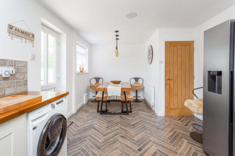 kitchen diner c