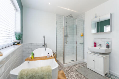 bathroom b