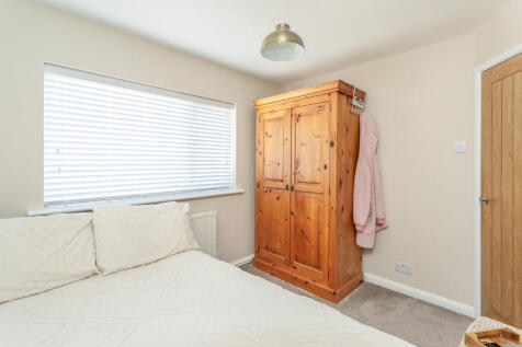 bedroom 3b