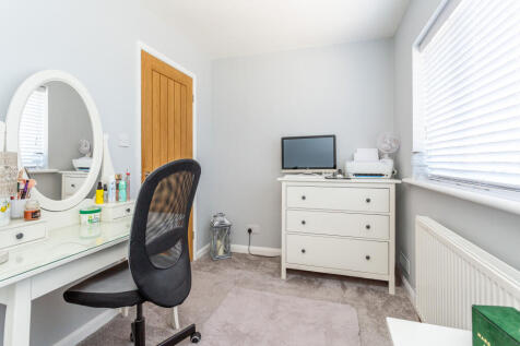 bedroom 4b