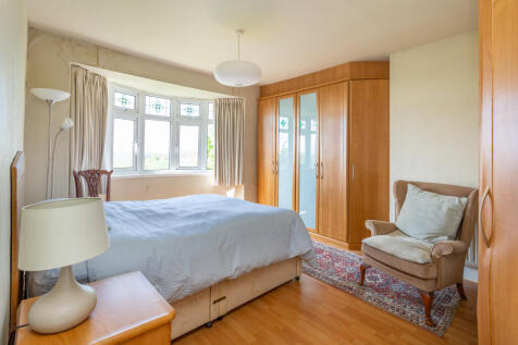 bedroom 1a