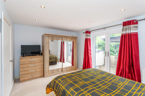 annexe bedroom b