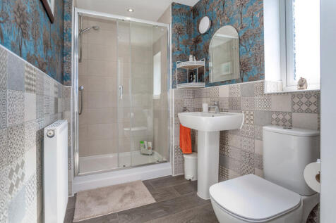 bedroom 1 ensuite