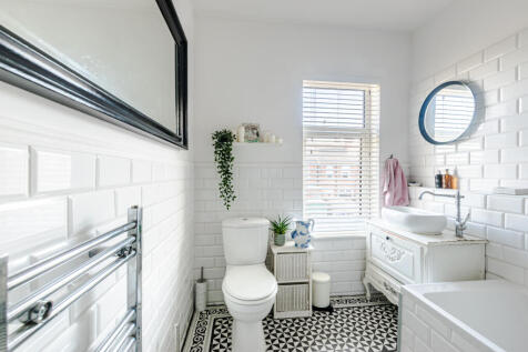 bathroom1