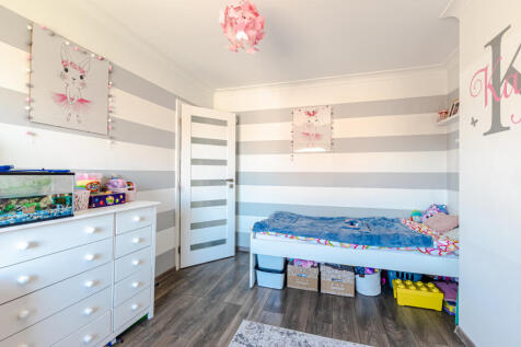 bedroom2b
