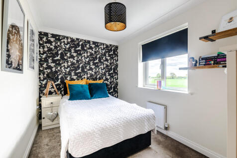 bedroom4