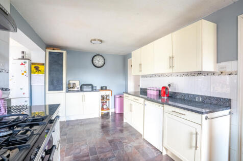 1lowfieldroad9