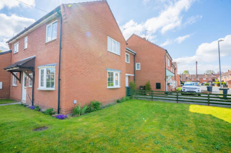 1lowfieldroad28
