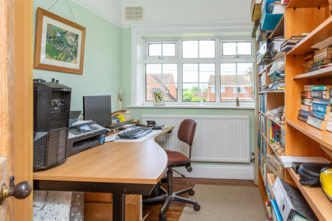 bedroom4study