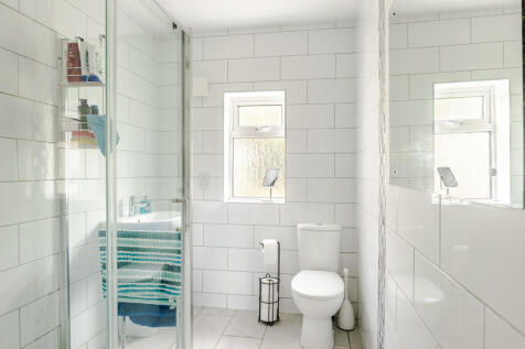 showerroom1