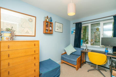 bedroom2