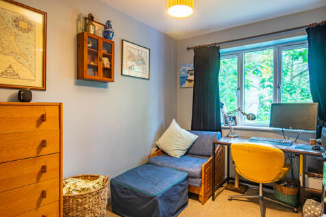 bedroom2