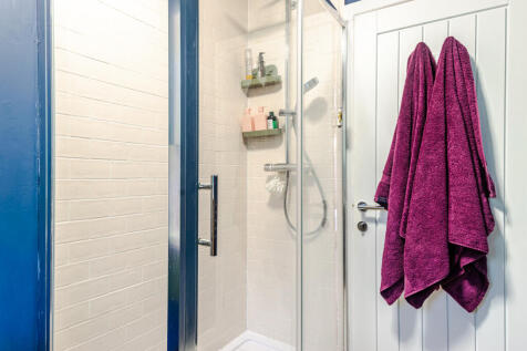 showerroom2
