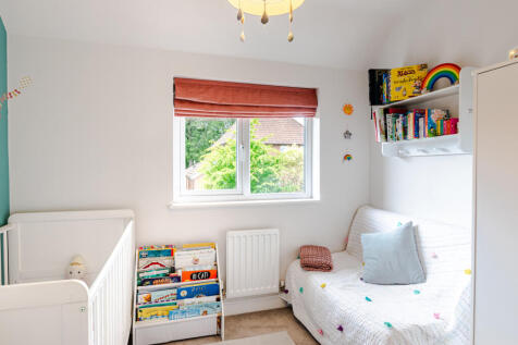 bedroom4