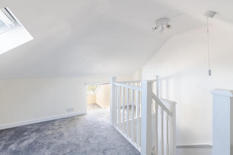 bedroom4