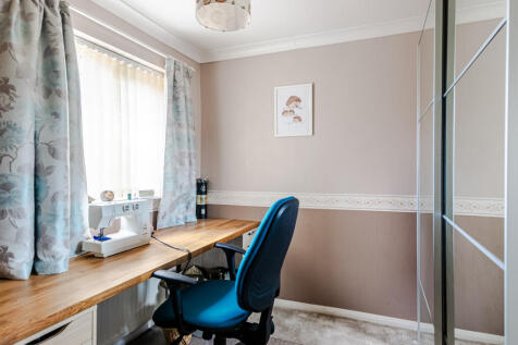 bedroom4