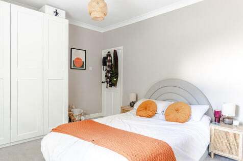 bedroom1b