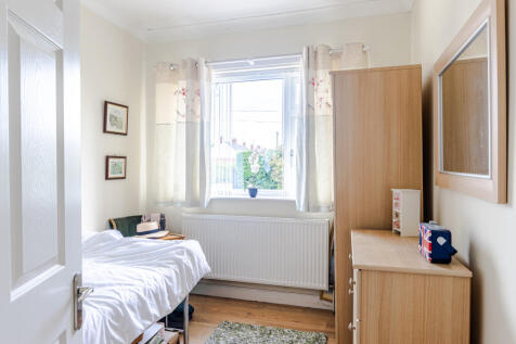 bedroom3