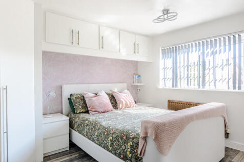 bedroom2a