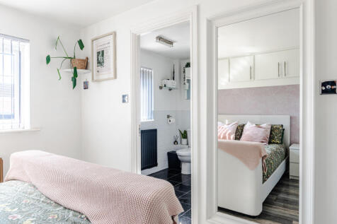 bedroom2b