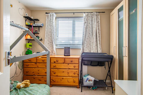 bedroom4